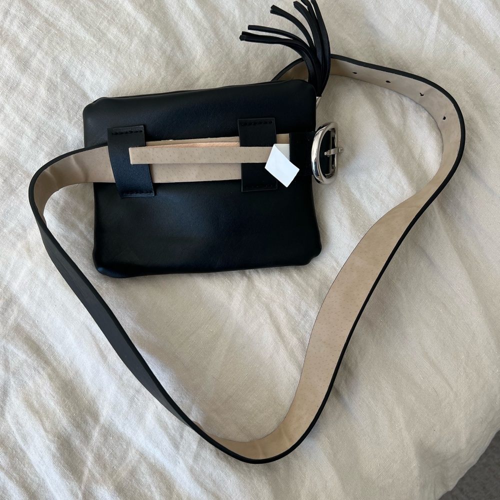 NWOT Black Belt bag